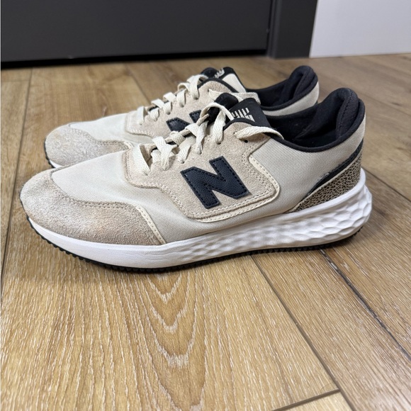 New Balance X-70 Women’s Size 9.5 Cheetah Print Cream and Black Sneakers - Picture 2 of 10